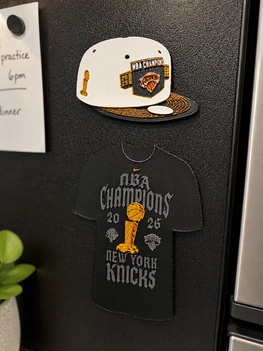 🏀 New York Knicks 2026 NBA Champions Magnet Set – Hat & Shirt (3D Printed)